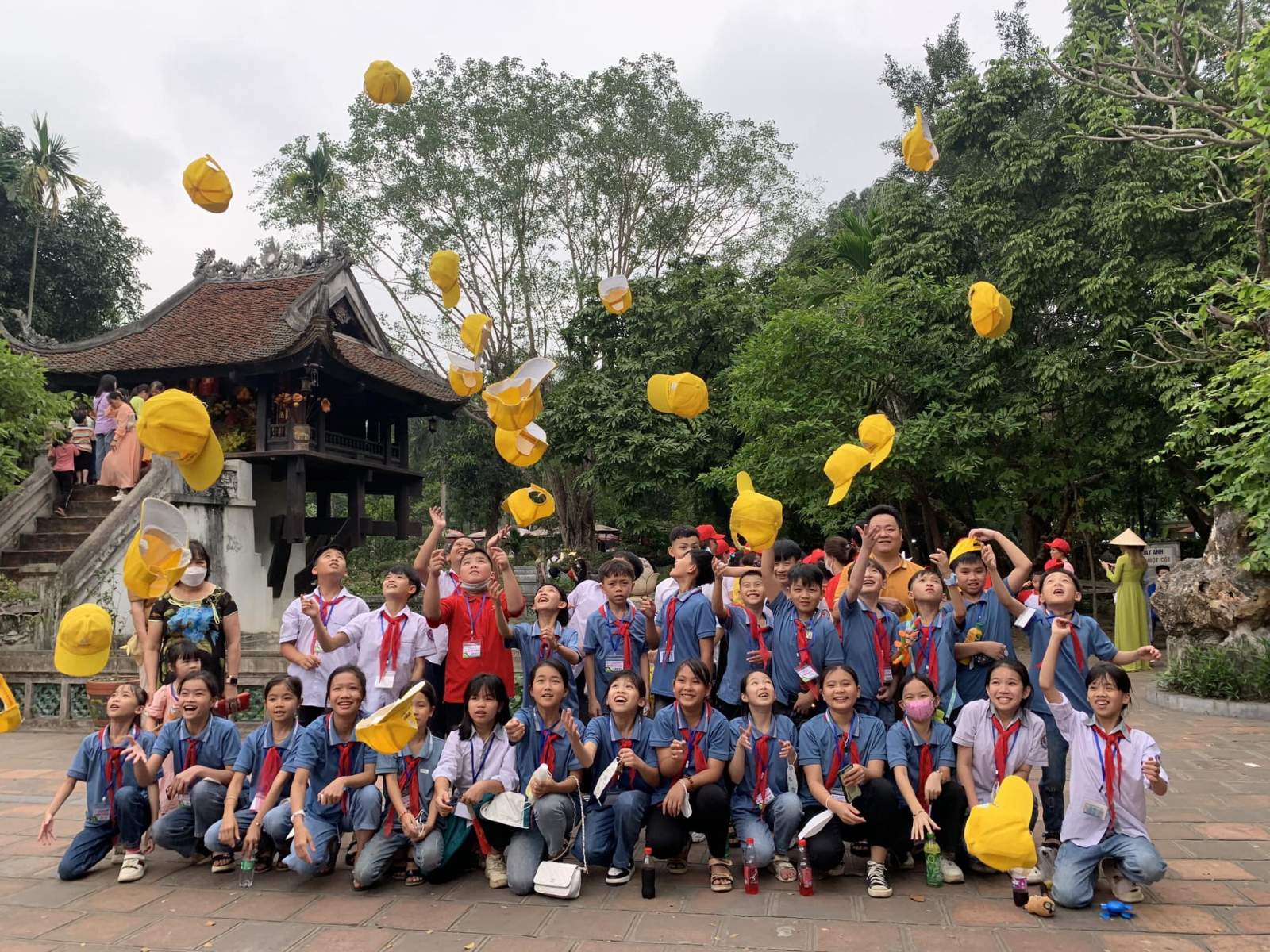 TIỂU HỌC VÀ THCS TÂY PHONG, HUYỆN CAO PHONG, TỈNH HÒA BÌNH- VUI CHƠI ĐỂ KHÁM PHÁ ĐIỀU MỚI LẠ! VUI CHƠI LÀ PHẢI HẾT MÌNH