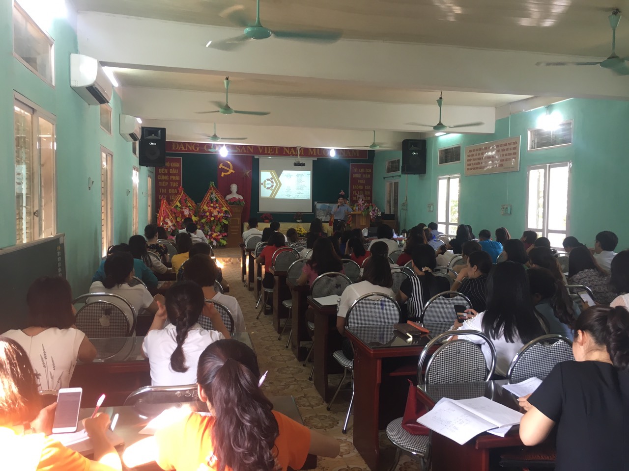 Tập huấn phần mềm kỹ năng sống Gaia với CBQL, giáo viên cấp Trung học cơ sở 