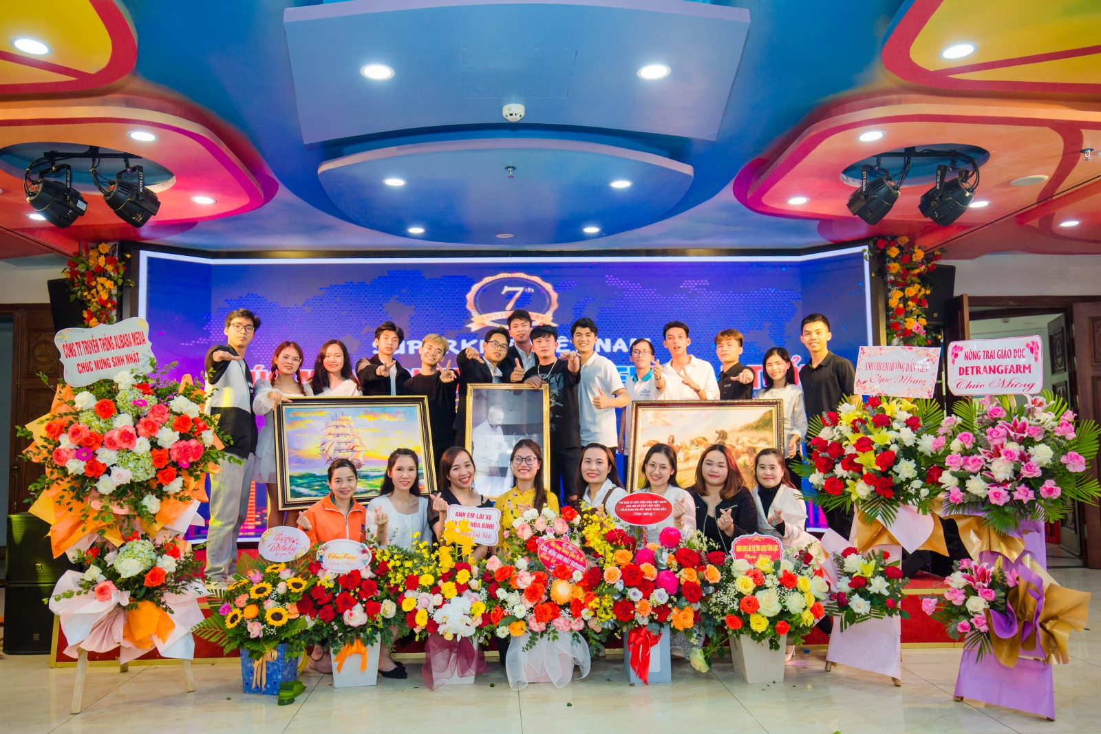 MỪNG NGÀY THÀNH LẬP TRUNG TÂM PHÁT TRIỂN TÀI NĂNG SUPERKIDS VIỆT NAM