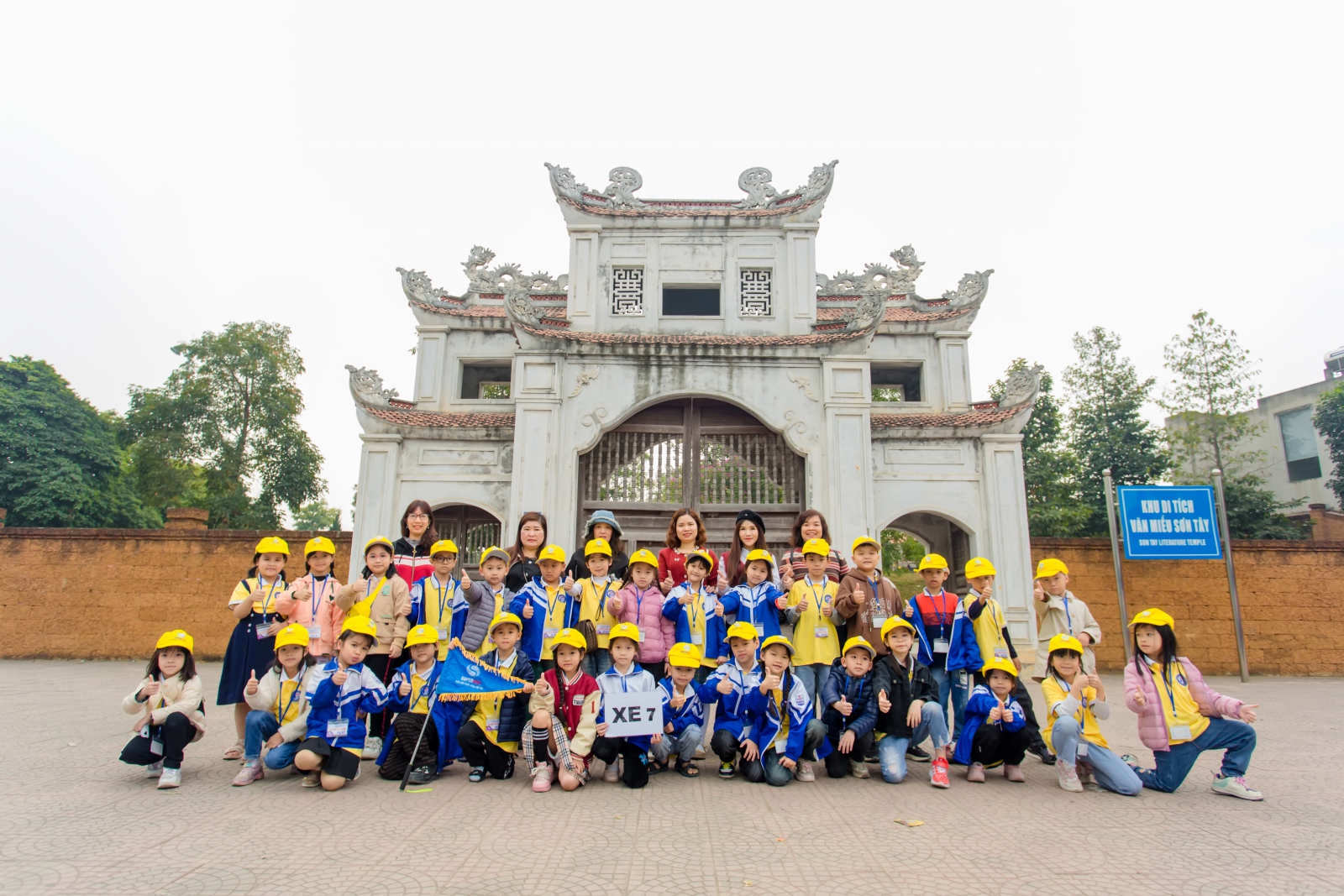 TRƯỜNG TIỂU HỌC SÔNG ĐÀ TRẢI NGHIỆM TẠI DI TÍCH LỊCH SỬ VĂN MIẾU SƠN TÂY - GLORY RESORT. 