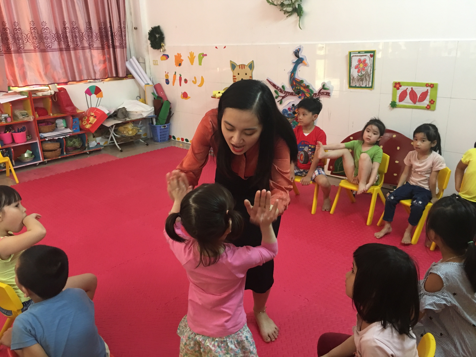 Bật mí cách hướng dẫn kỹ năng sống cho trẻ mầm non