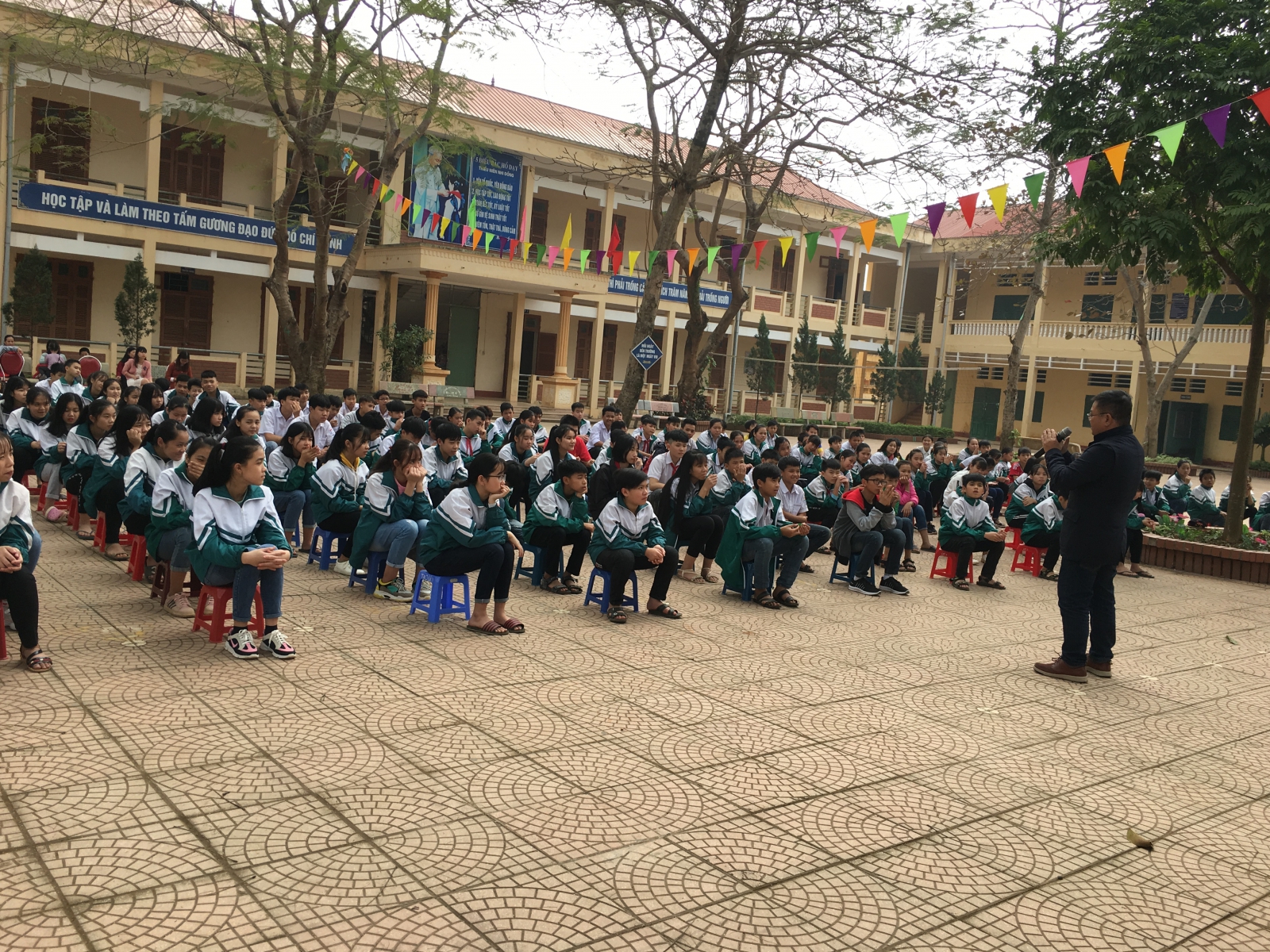 Phòng chống bạo lực học đường - Trường THCS Dân Chủ