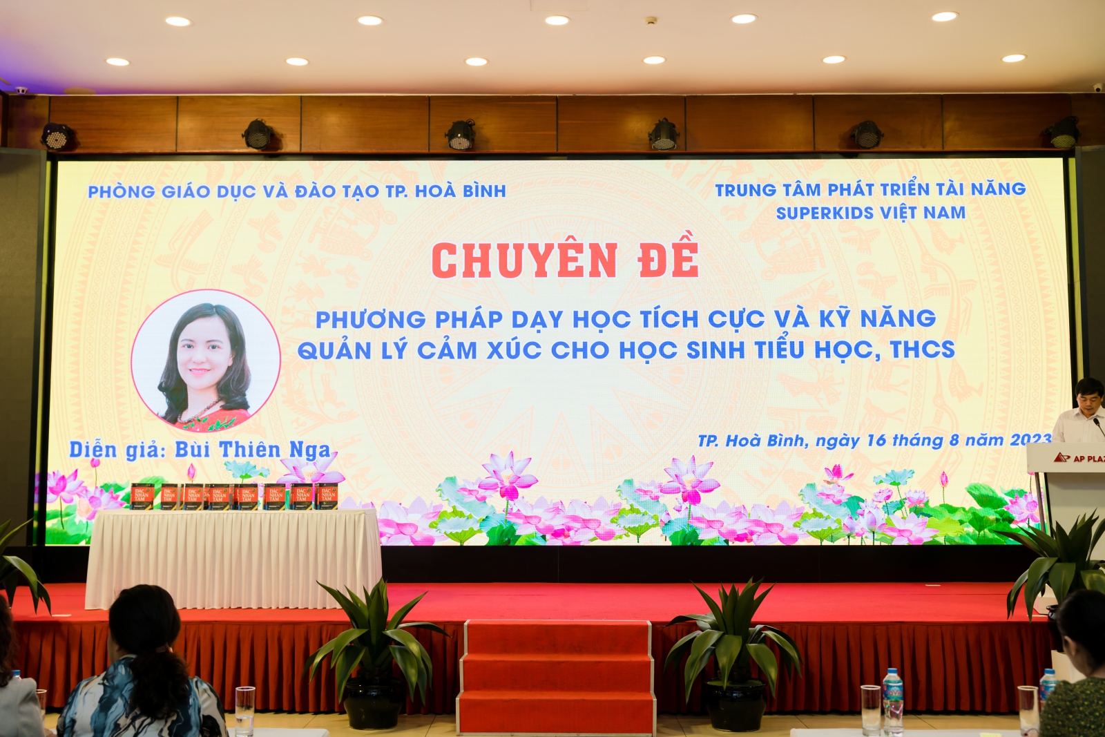 CHUYÊN ĐÈ PHƯƠNG PHÁP GIẢNG DẠY TÍCH CỰC VÀ KỸ NĂNG QUẢN LÝ CẢM XÚC PHÒNG GIÁO DỤC VÀ ĐÀO TẠO THÀNH PHỐ HÒA BÌNH