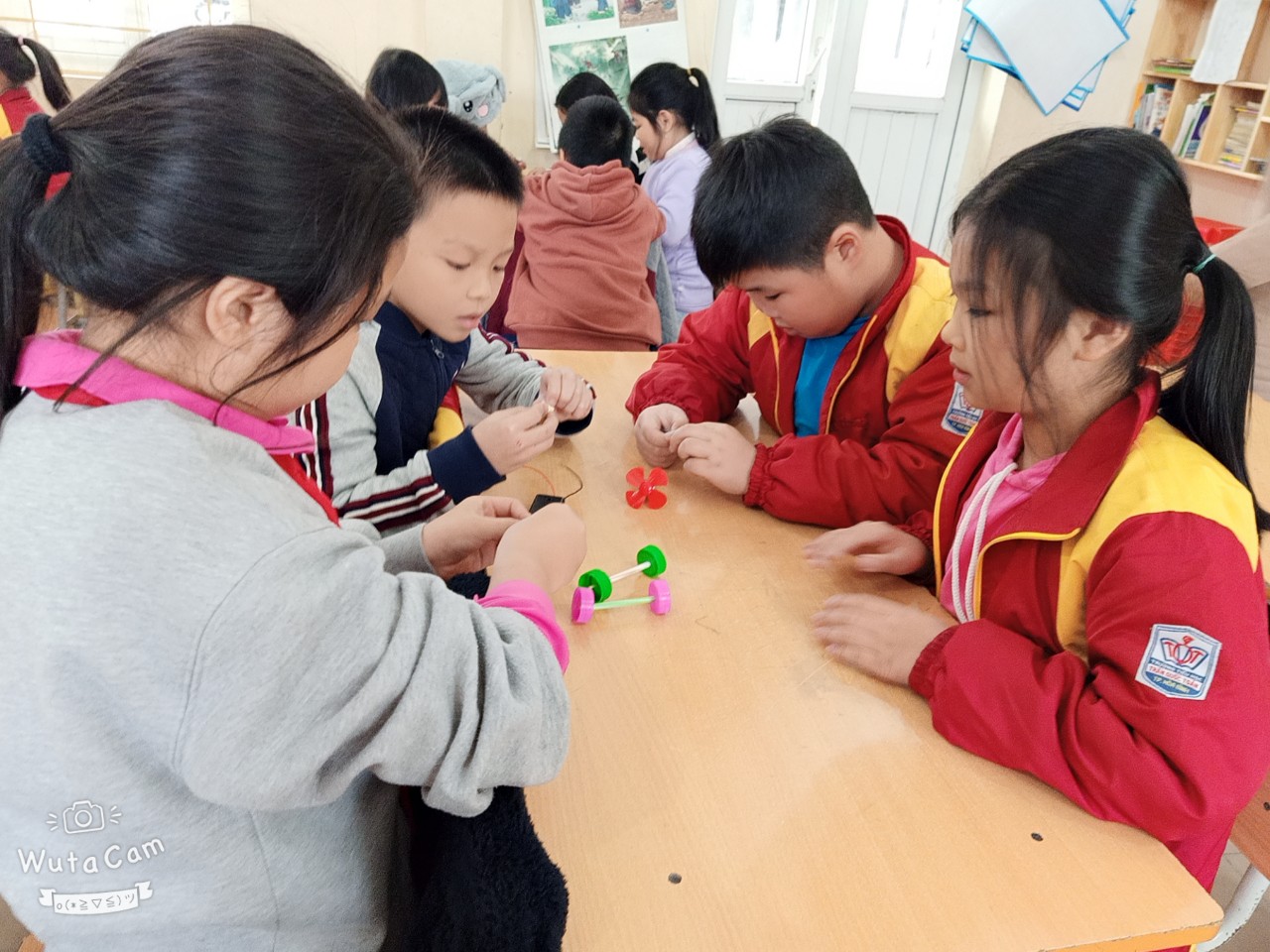 Trải nghiệm Steam cùng Sunbot tại trường Tiểu học Trần Quốc Toản