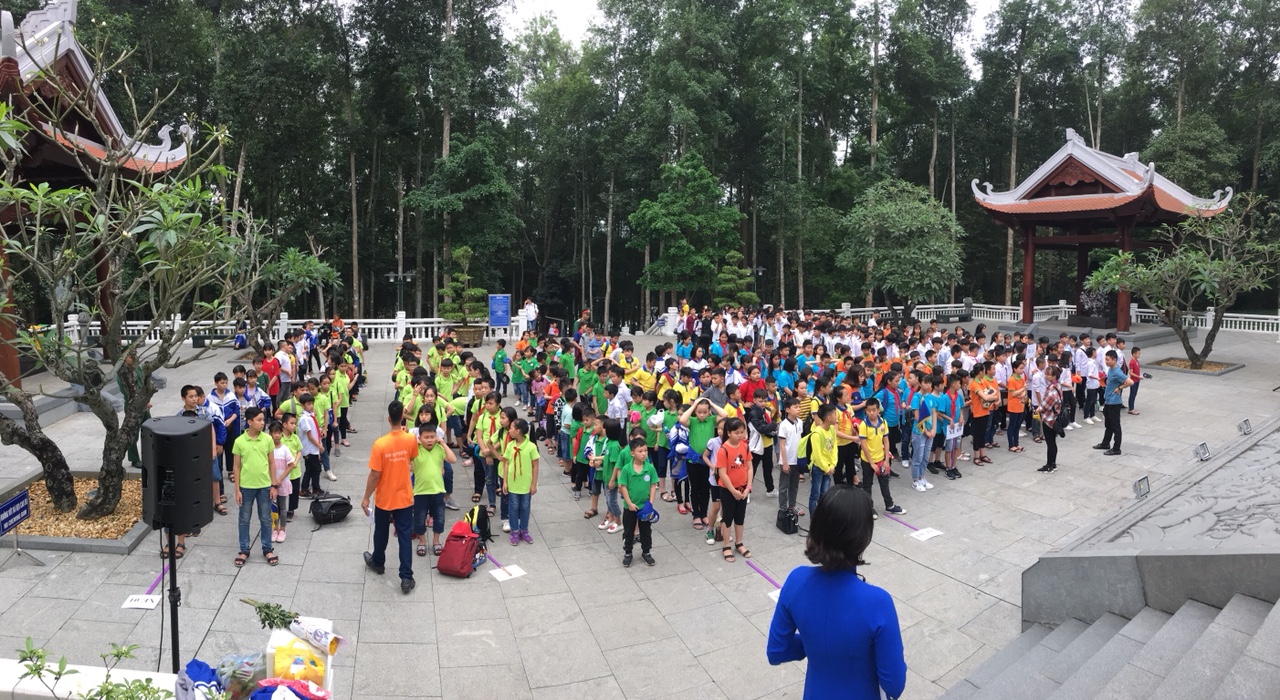 200 học sinh Tiểu học Lý Tự Trọng trong chương trình dã ngoại Ngày hội Đánh thức tiềm năng 30.3.2019