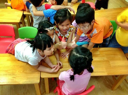 Dạy trẻ cách làm việc nhóm hiệu quả