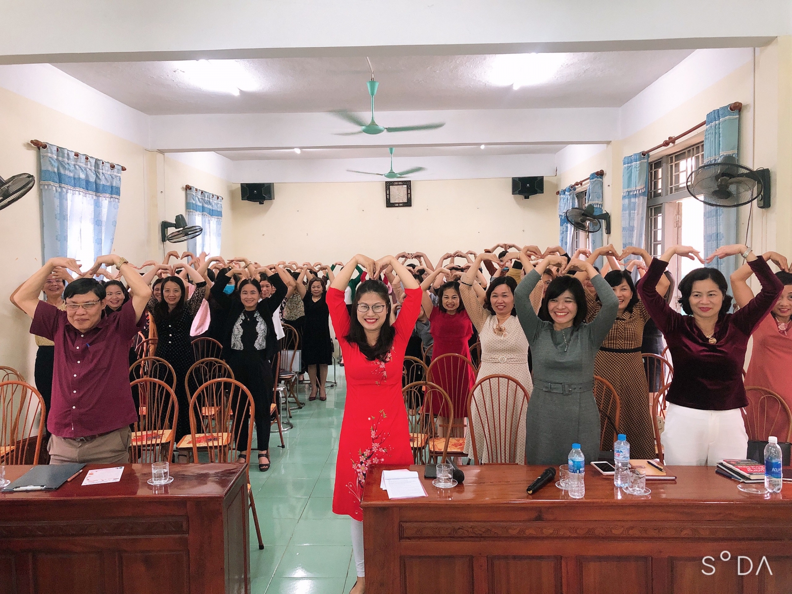 CHƯƠNG TRÌNH TẬP HUẤN GIÁO VIÊN TỰ TIN HẠNH PHÚC TẠI HUYỆN YÊN THUỶ