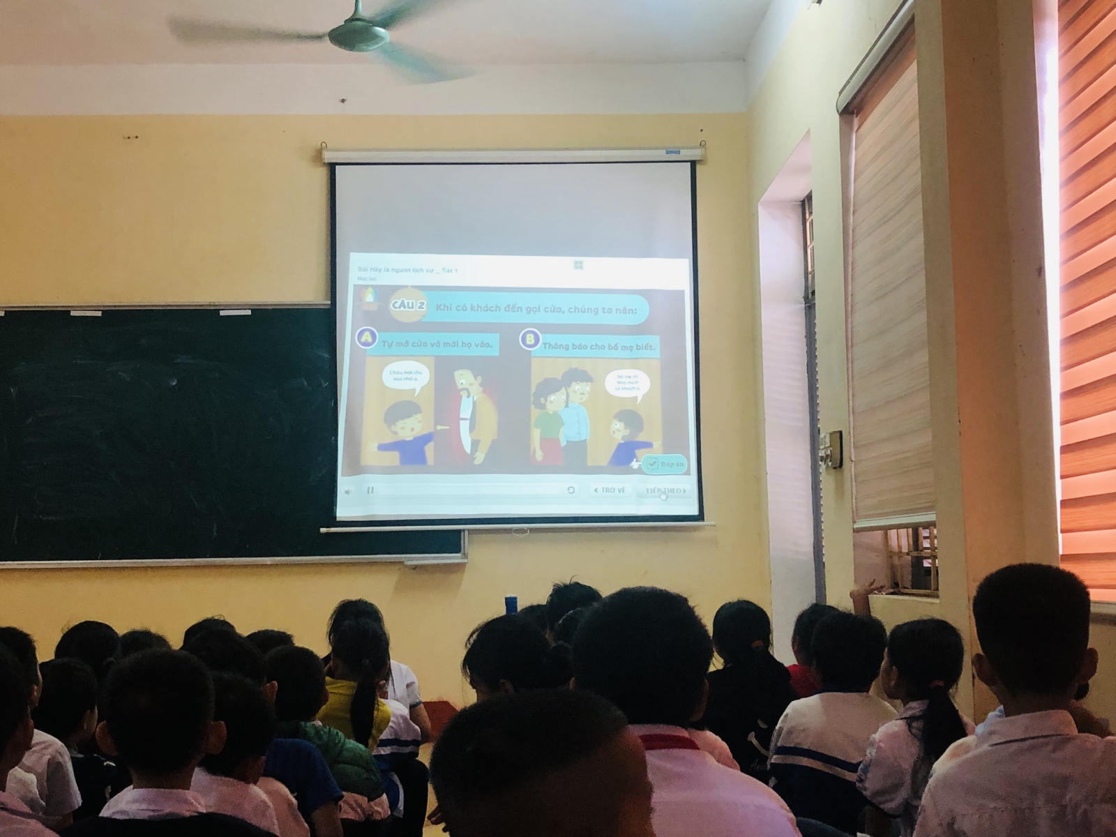 HỌC SINH TRƯỜNG TIEUR HỌC THÁI THỊNH VỚI PHẦN MỀM