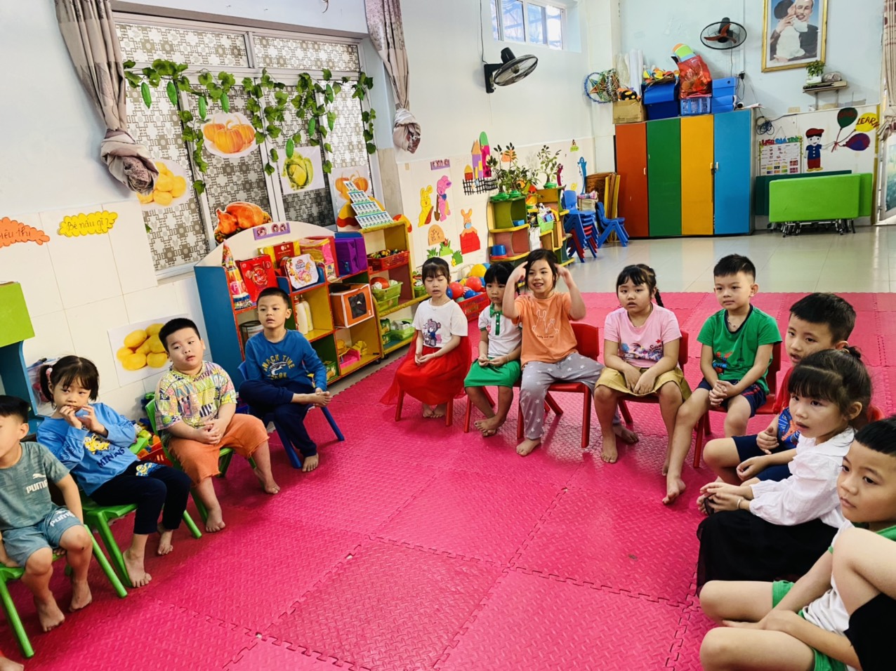 TIẾT HỌC KỸ NĂNG HOẠT NÁO CỦA CÁC BÉ LỚP 5 TUỔI TRƯỜNG MẦM NON TƯ THỤC SAO MAI_ THÀNH PHỐ HÒA BÌNH.