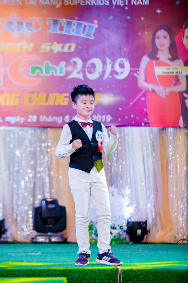 Các em học sinh trong cuộc thi Mc nhí tài năng