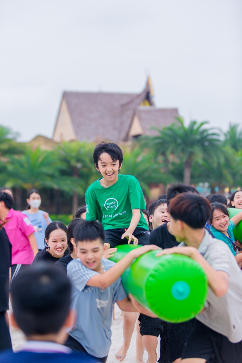 Trò chơi với đồ hơi chơi teambuilding