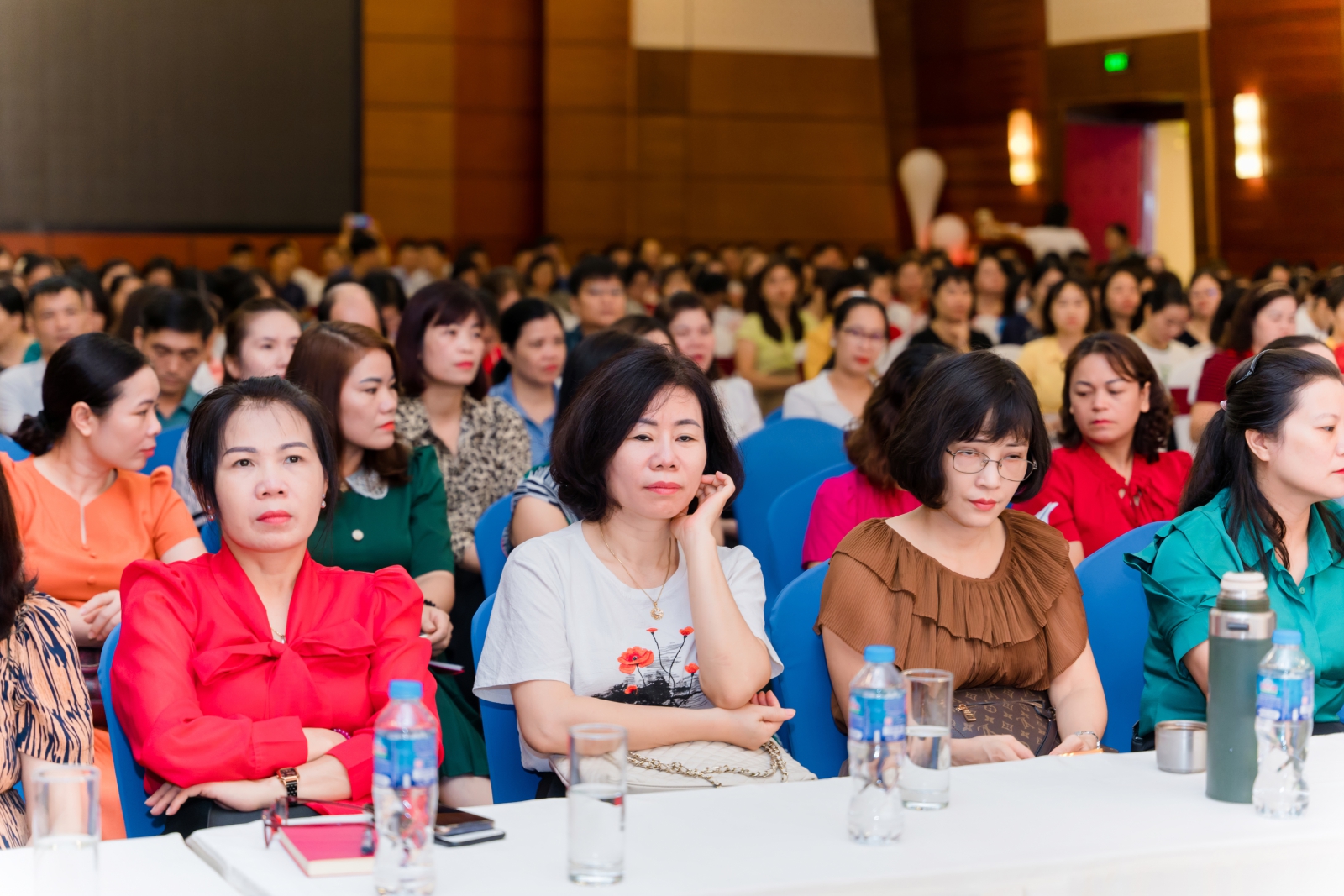 Đại diện Ban giám hiệu các trường trên địa bàn thành phố Hòa Bình