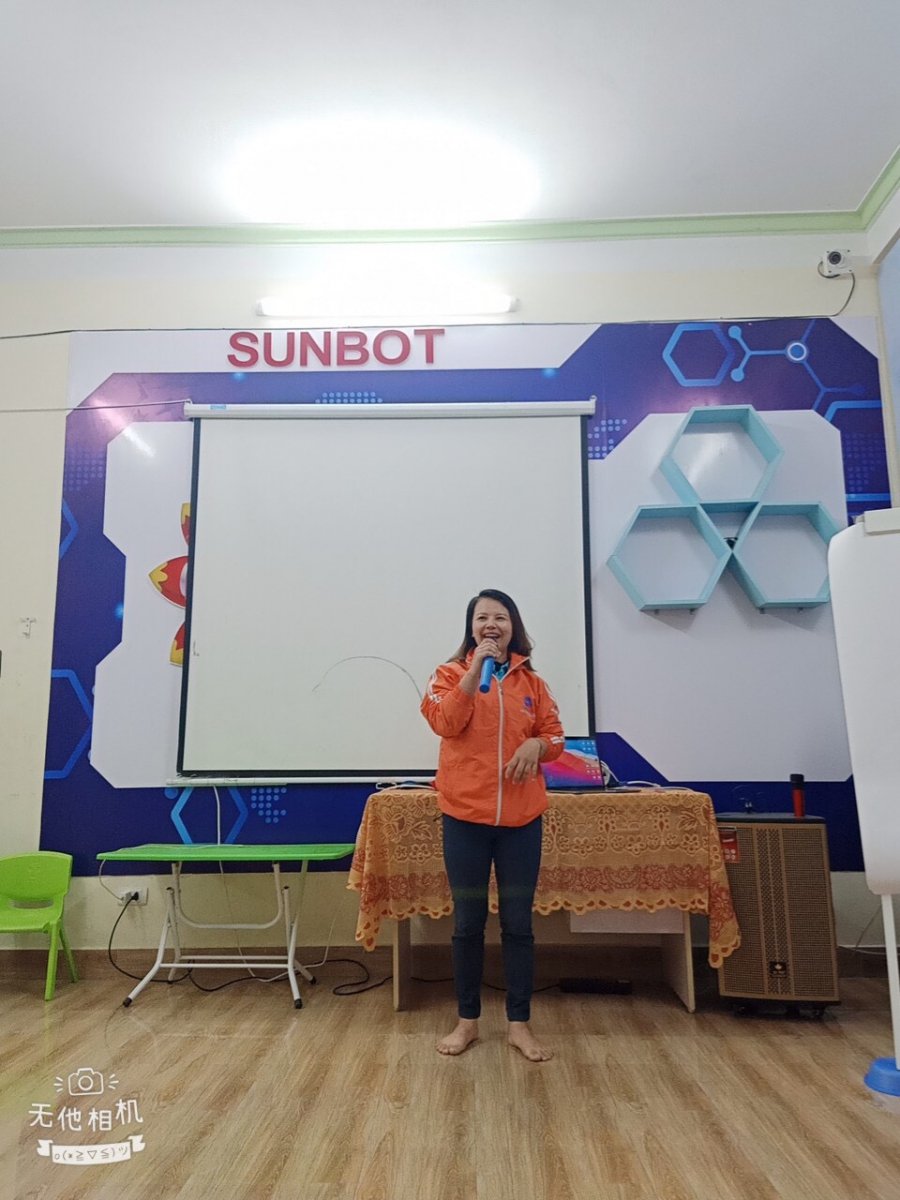 Cô Quỳnh Nga lên kể câu chuyện của tôi