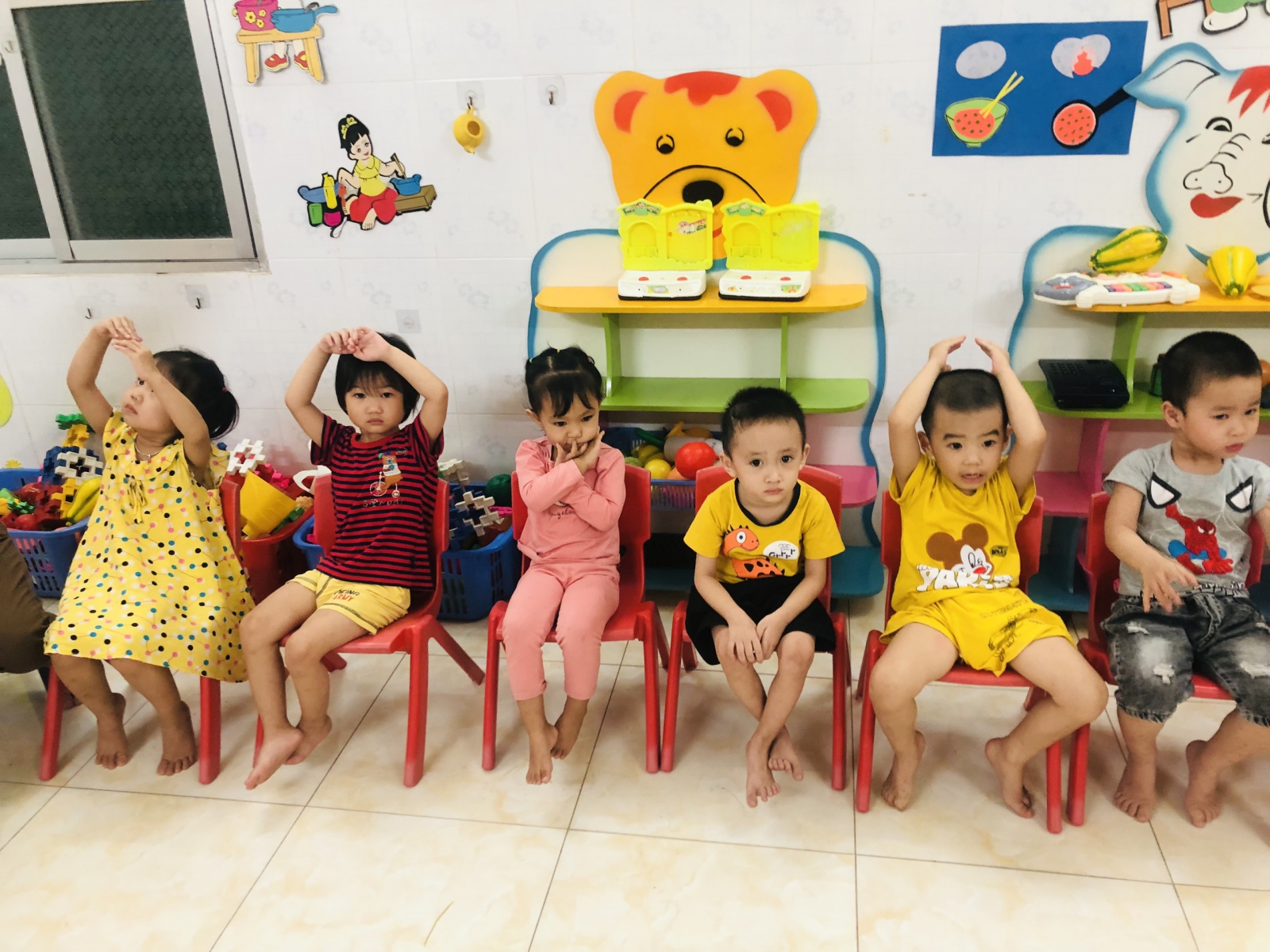 Tham gia tiết học tự tin giúp các em tự tin, ngon ngữ mạch lạc hơn.