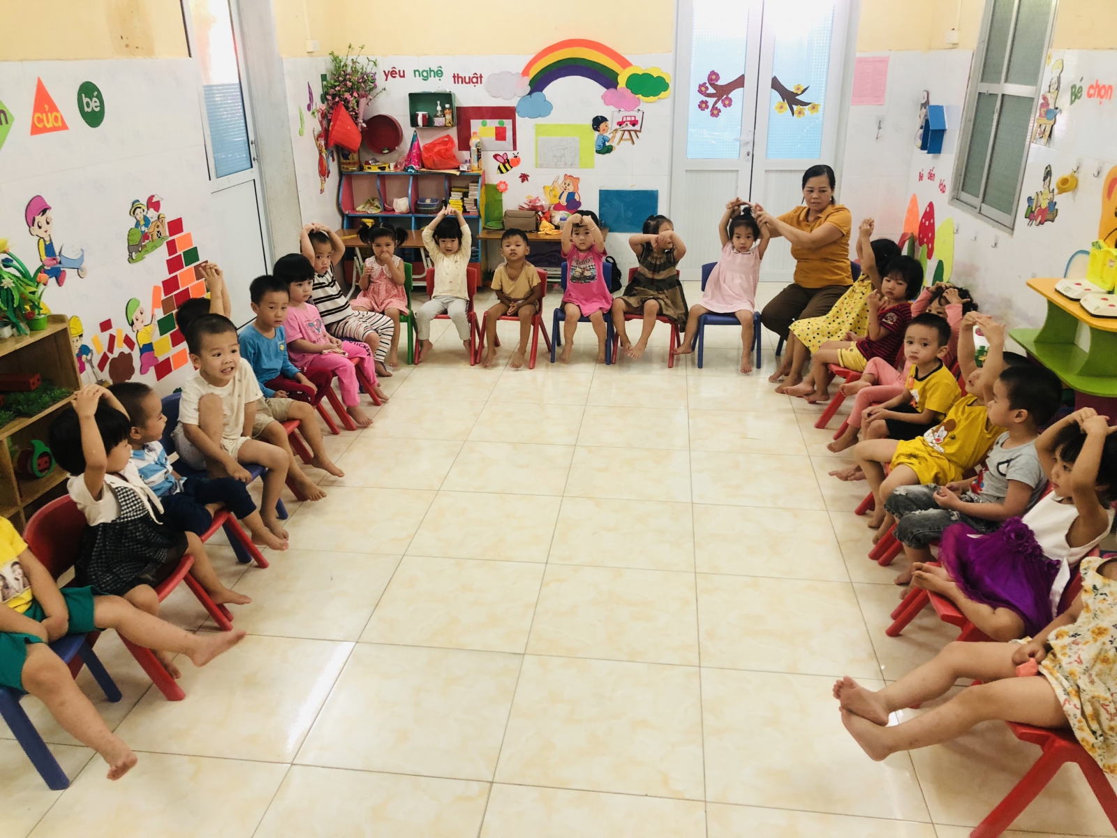 Trường mầm non Tân Hoà A. Tiết học kỹ năng sống "Xin chào tự tin" <img alt=