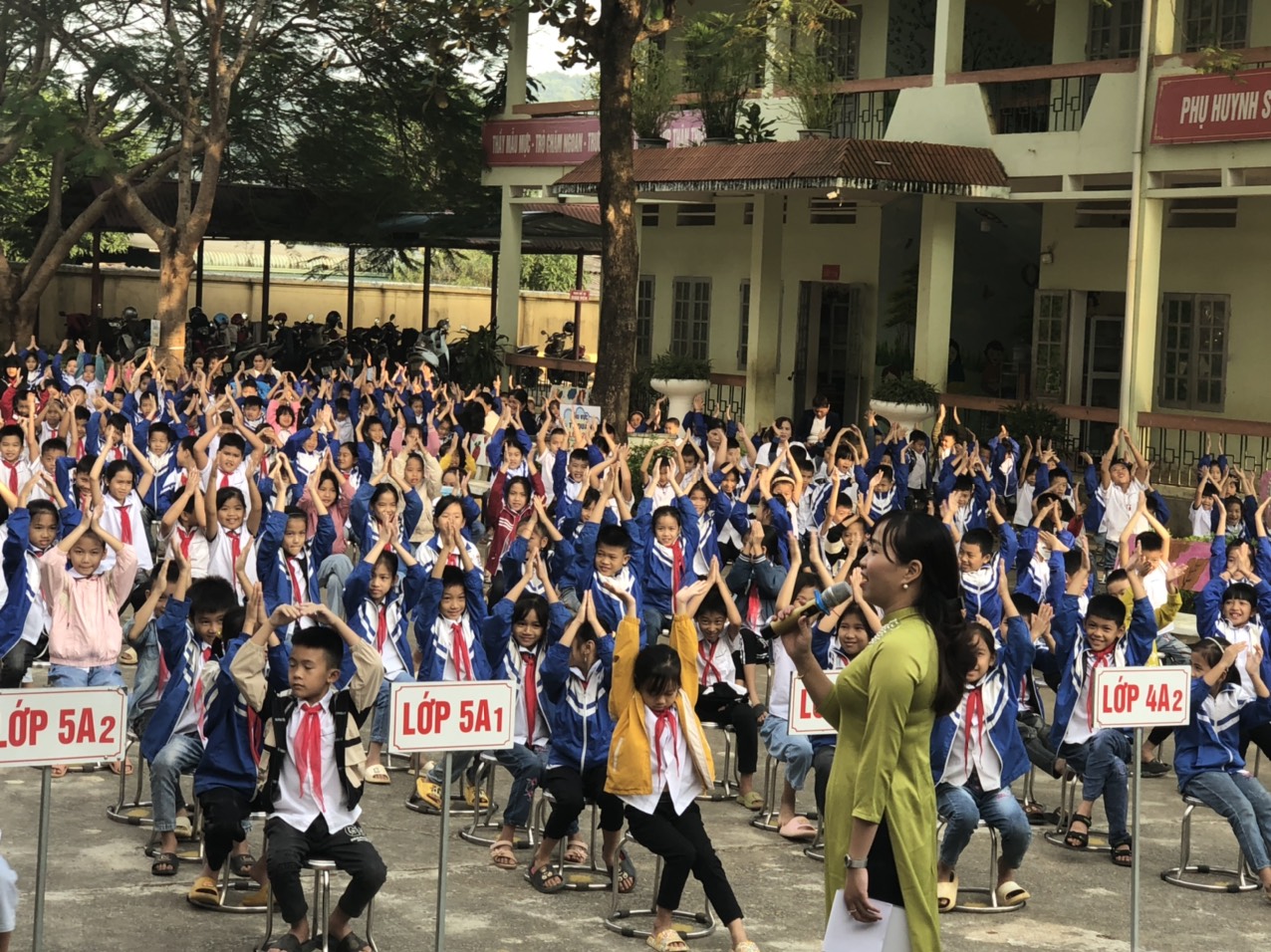 Chuyên đề "Văn hóa ứng xử học đường" kết thúc. Chúc các em sẽ nói những lời nói đẹp ở trường cũng như ở nhà.