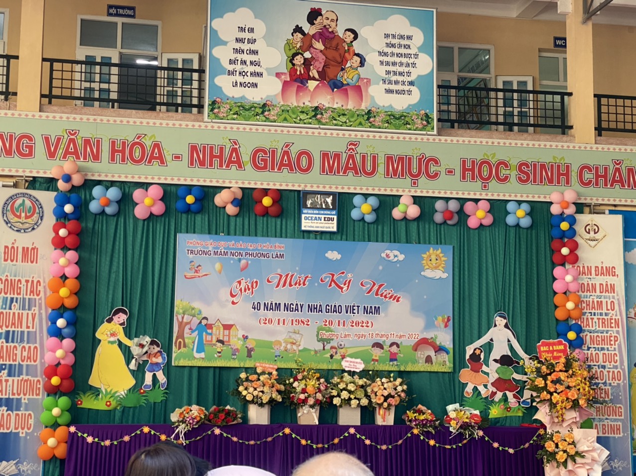 Sáng nay ngày 18/11/2022 nhận được lời mời của các trường. Trung tâm phát triển tài năng Superkids Việt Nam rất vinh dự khi được đến tham dự chương trình nhân ngày "Kỉ niệm 40 Ngày nhà giáo Việt Nam 20/11". Nhân ngày đại lễ này, xin được gửi tới quý thầy cô những lời chúc tốt đẹp nhất, chúc cho các thầy, các cô luôn mạnh khỏe, hạnh phúc, mãi luôn cháy  ngọn lửa yêu thương và tâm huyết trong sự nghiệp trồng người.