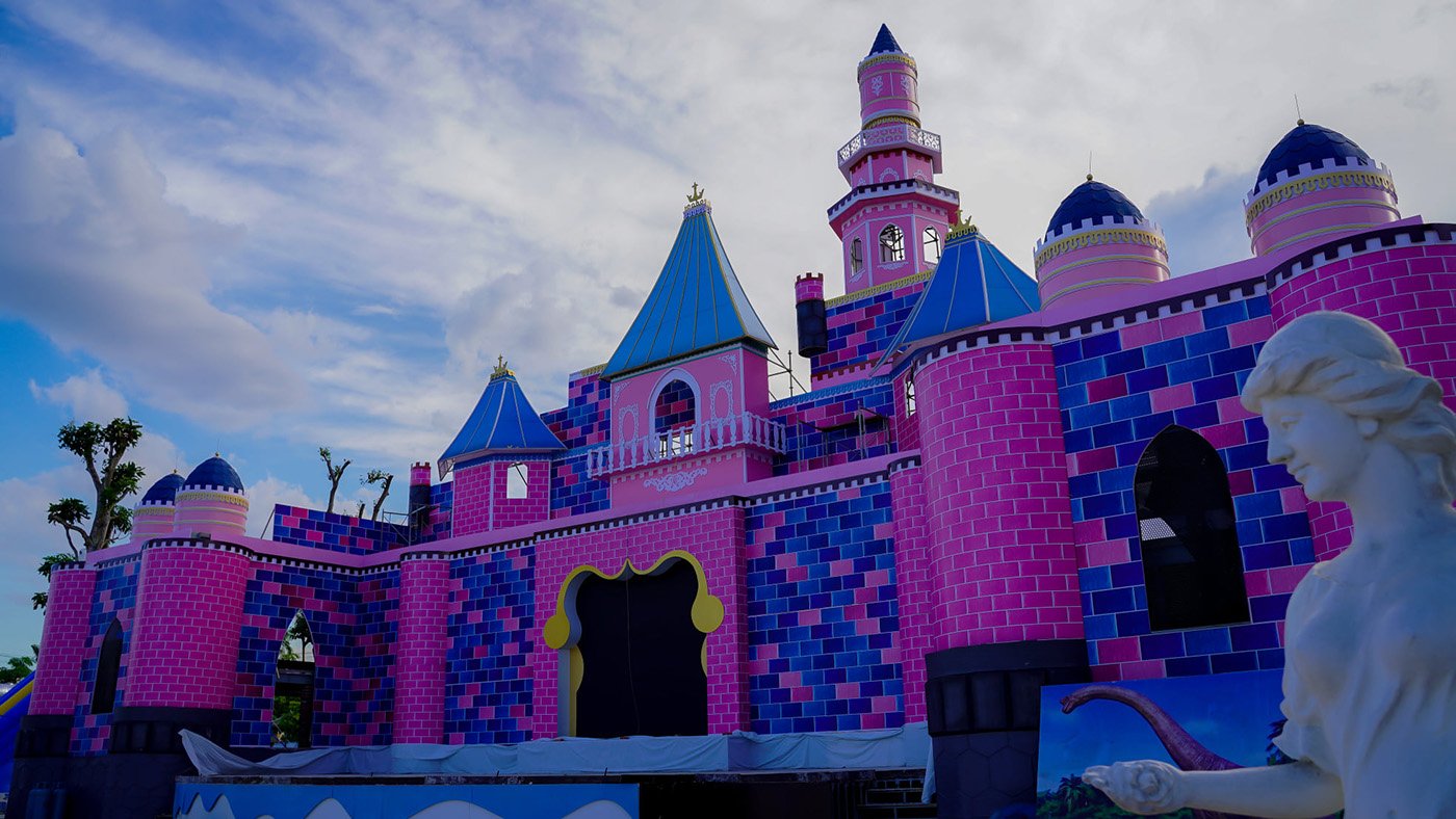 Khu vui chơi giải trí với tòa lâu đài như trong những câu chuyện cổ tích