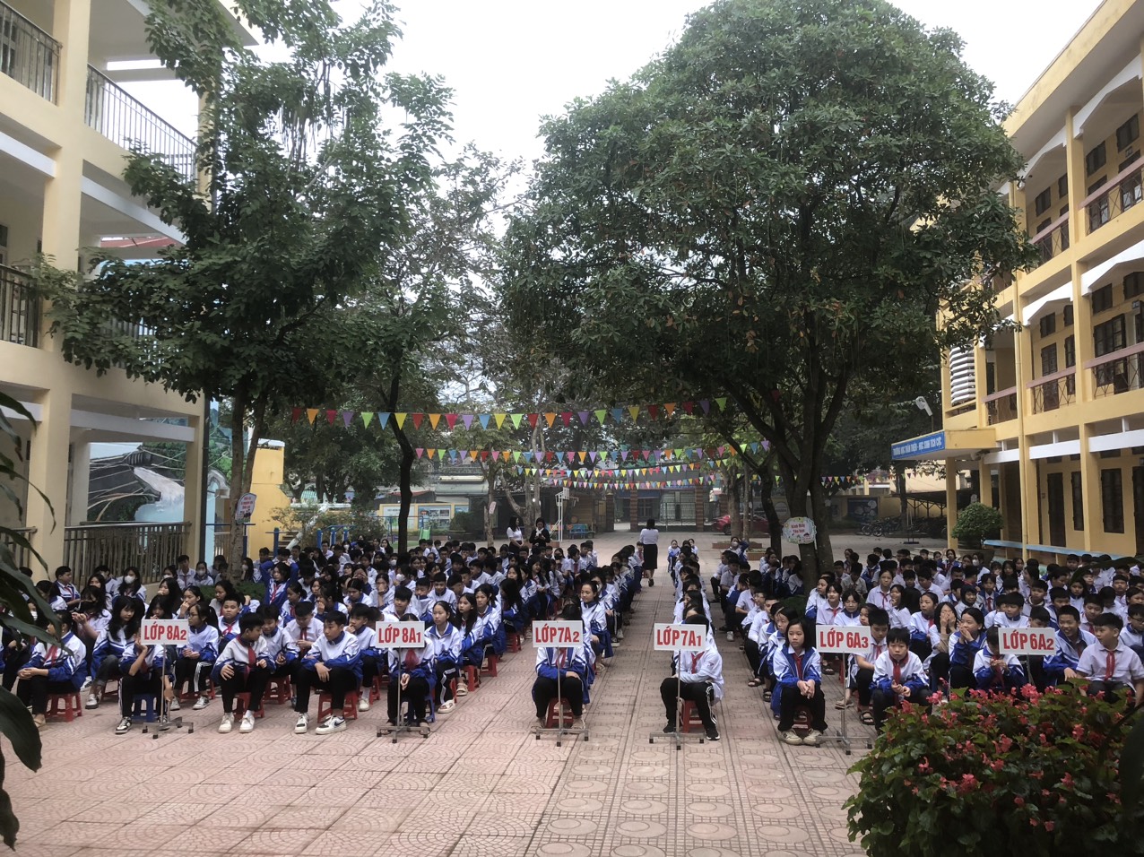 ________________________________ TRUNG TÂM PHÁT TRIỂN TÀI NĂNG SUPERKIDS VIỆT NAM    Đơn vị tổ chức các tour du lịch trải nghiệm dành cho học sinh Mầm non, TH, THCS...Đơn vị tổ chức các chuyên đề và các chương trình teambuilding vui nhộn dành cho các nhà trường. Với đội ngũ hướng dẫn viên nhiệt tình, chu đáo, năng động. Tại các điểm du lịch nổi tiếng trên khắp cả nước. Hy vọng sẽ được phụ vụ quý thầy cô, các bậc phụ huynh và các em học sinh những chuyến đi ý nghĩa!   Đ/C: Ngõ 445 Đường Hòa Bình, Phường Phương Lâm, TP Hòa Bình, Tỉnh Hòa Bình.  Website: www.superkids.net.vn Liên hệ: 0837 785 666 - 0944 262 3163