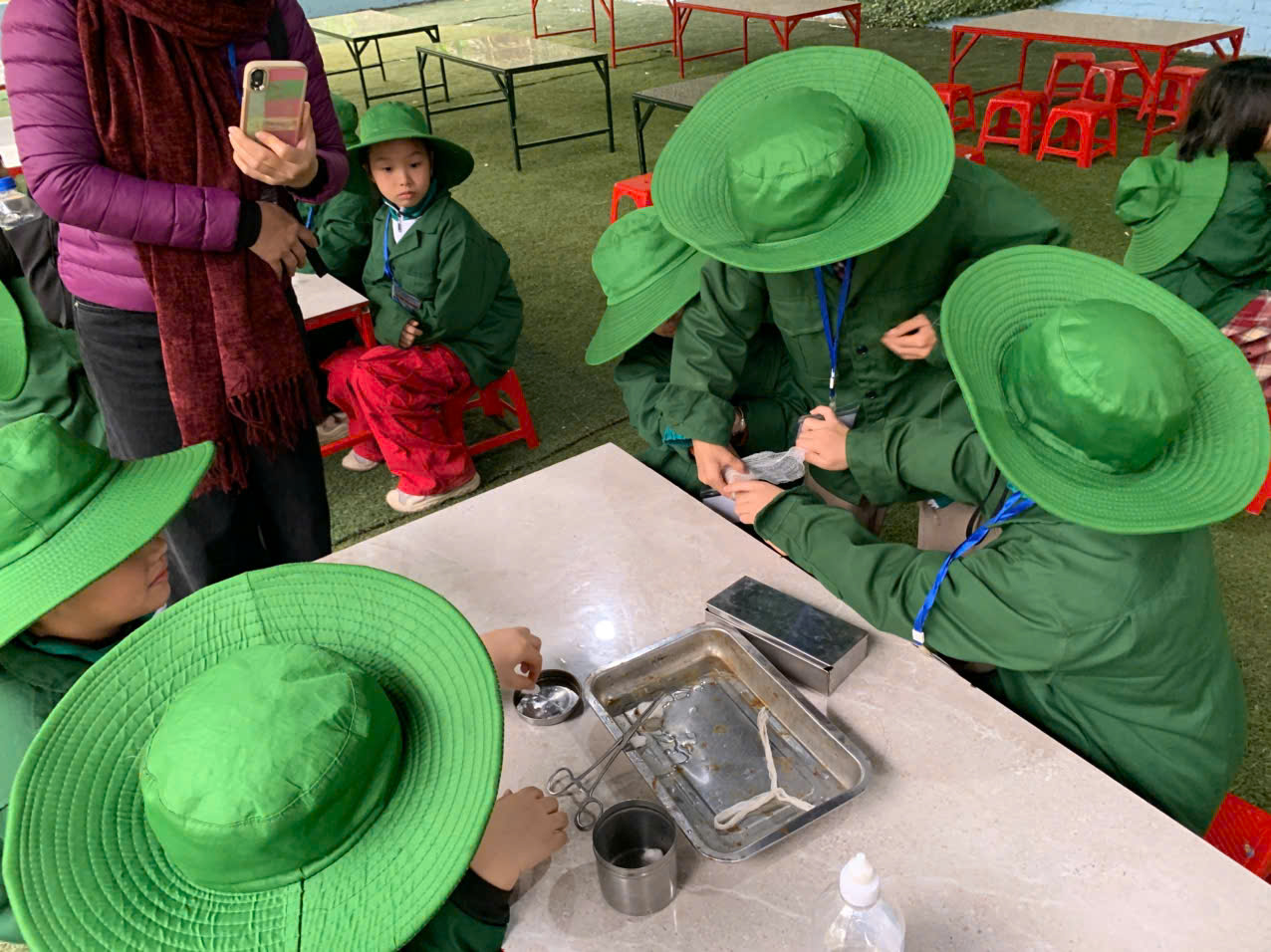 Học, thực hành kỹ năng “Sơ cứu băng bó vết thương”